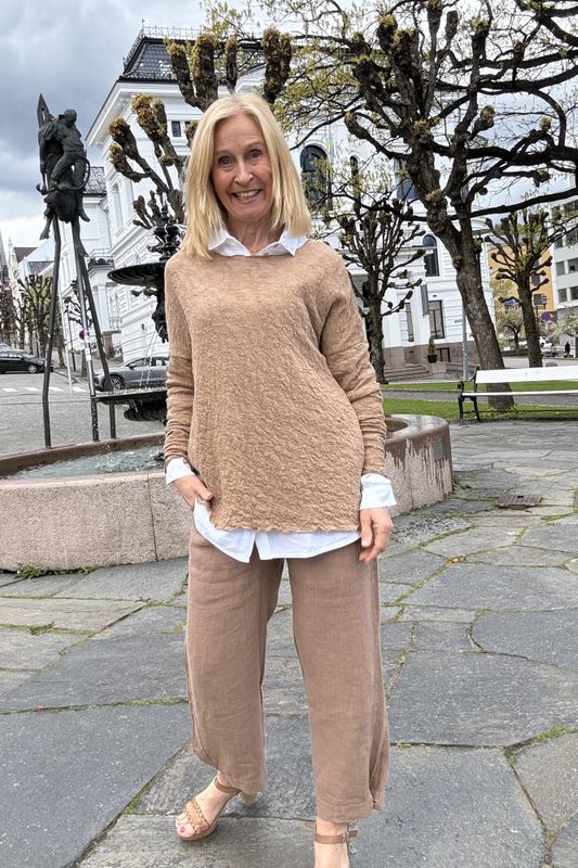 11027 Barell pants fra By basics i lin