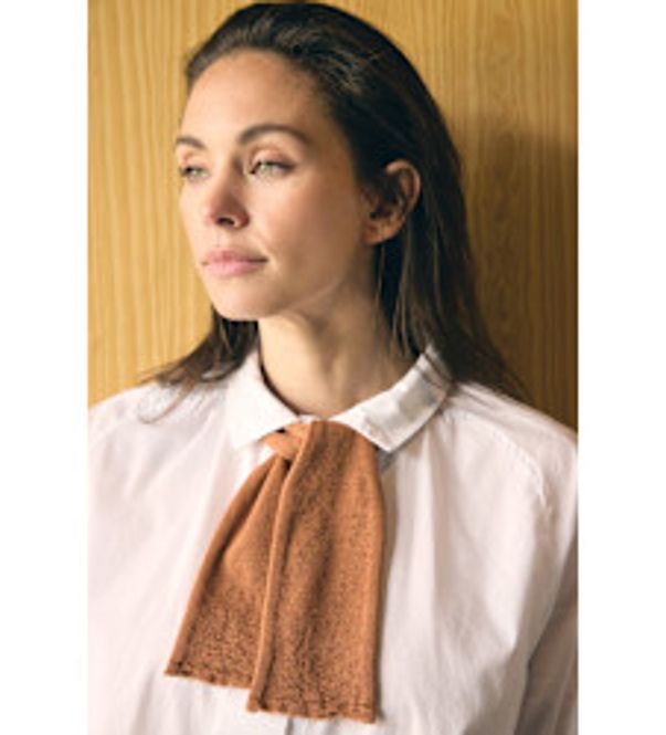 Hovedbilde 1045 By basics bow scarf i 100 % merinoull