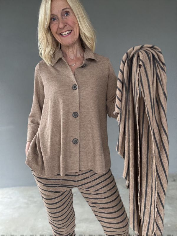 3009 Merinoull bukse med lommer fra By basics